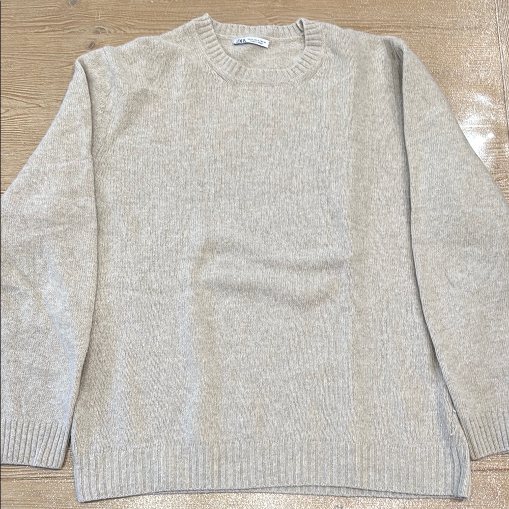 Zara Men 70% wool beige/natural crewneck sweater